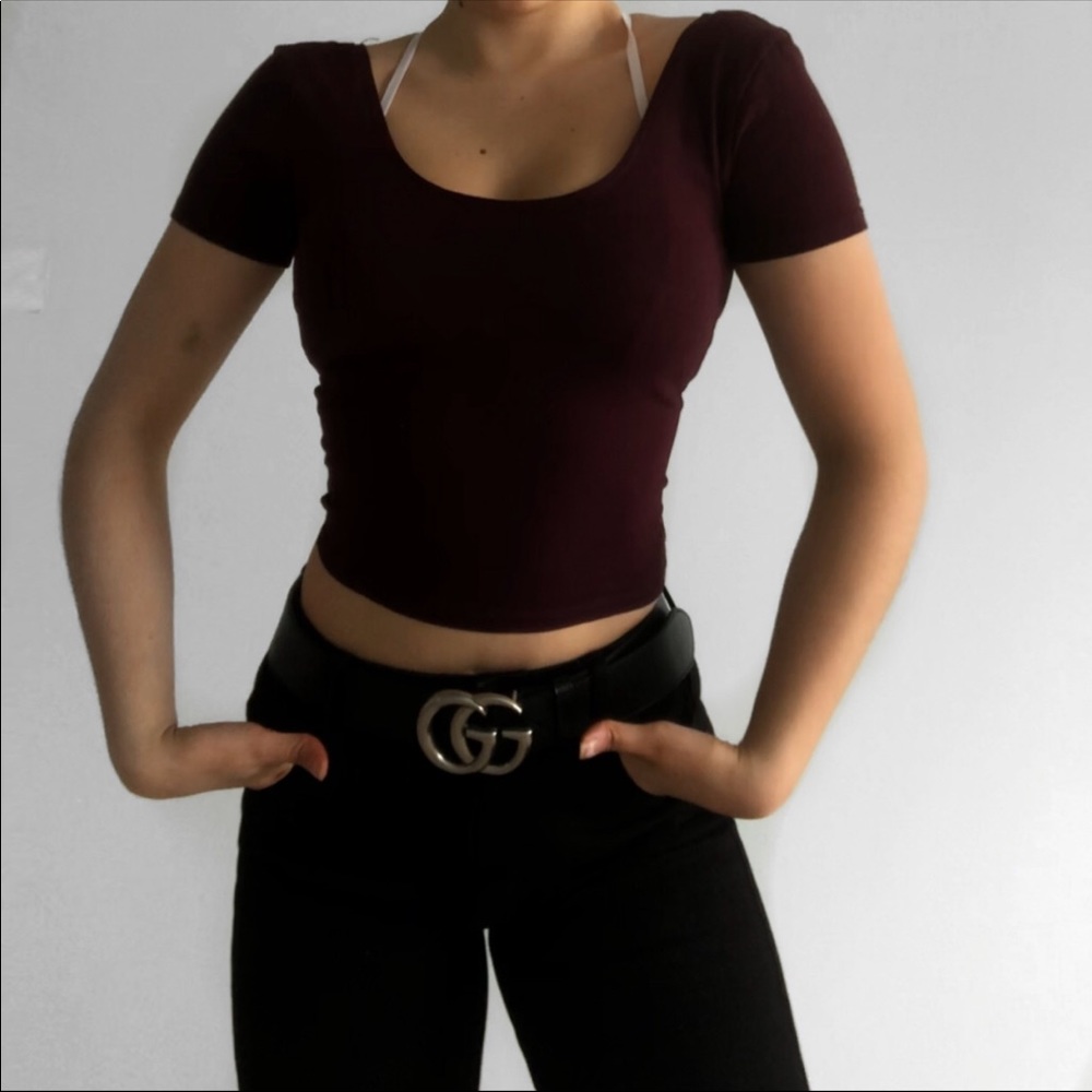 VS PINK Low Back Crop Top